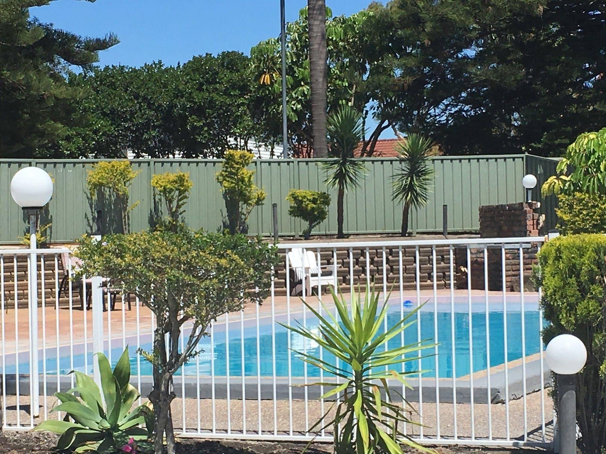 Belmont Palms Motel Lake Macquarie Ngoại thất bức ảnh